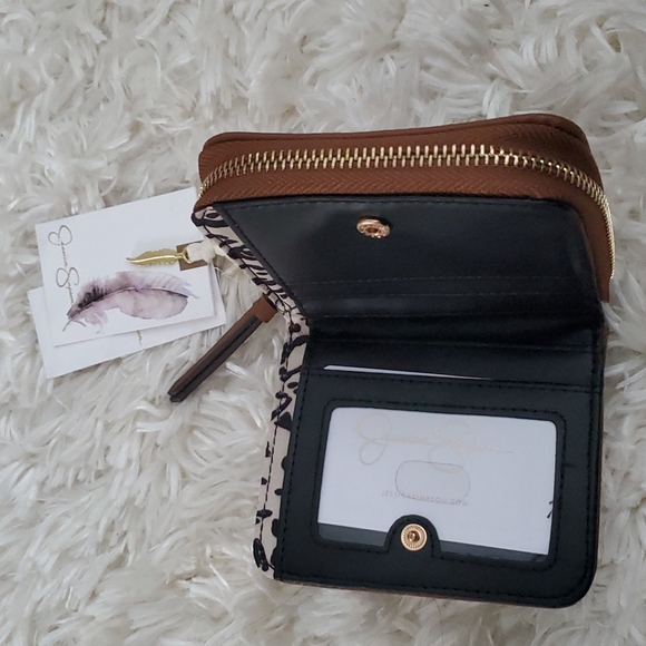 Jessica Simpso  Vienna Coin Za Wallet - Picture 4 of 8